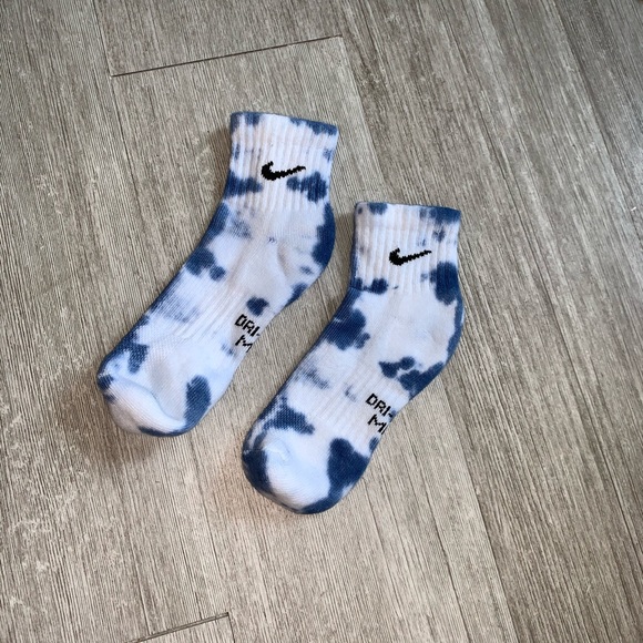 Nike Tie Dye Socks - Picture 4 of 5